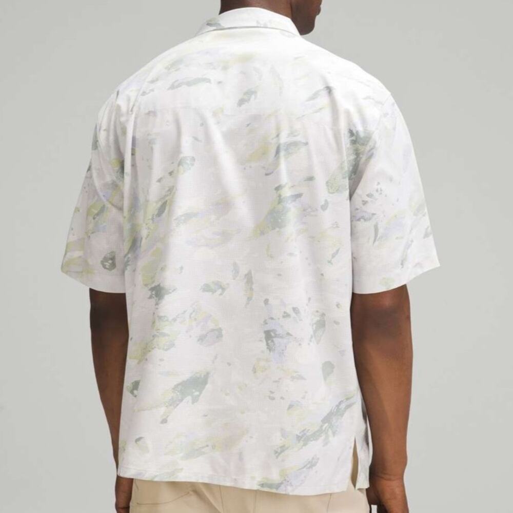 Lululemon Men’s Airing Easy Collar Short Sleeve Size XXL Variegated Bloom - Picture 2 of 7